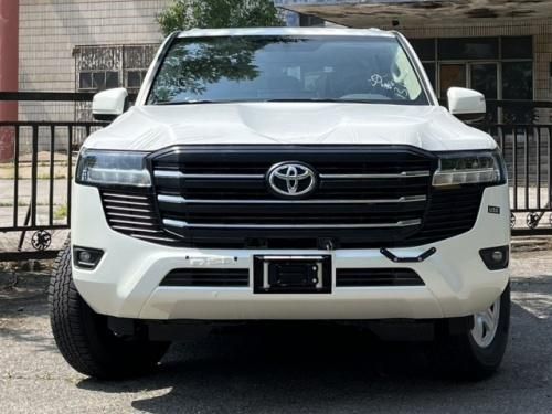 2025款兰德酷路泽4000港口现车 4.0L V6+三差速锁仅报价65万起