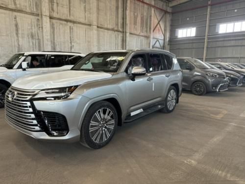 25款雷克萨斯LX600现车 3.5T V6双涡轮+马克莱文森音响 落地价