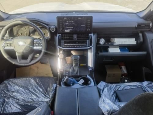 25款丰田兰德酷路泽4000 4.0L V6双涡轮直降12万 落地价72万起