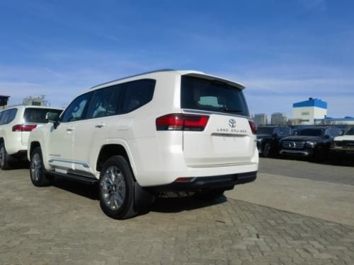 25款丰田兰德酷路泽4000 4.0L V6双涡轮直降12万 落地价72万起