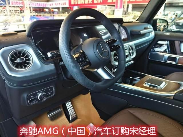2025款奔驰G450D柴油版 天津港口最新报价162万起 可分期