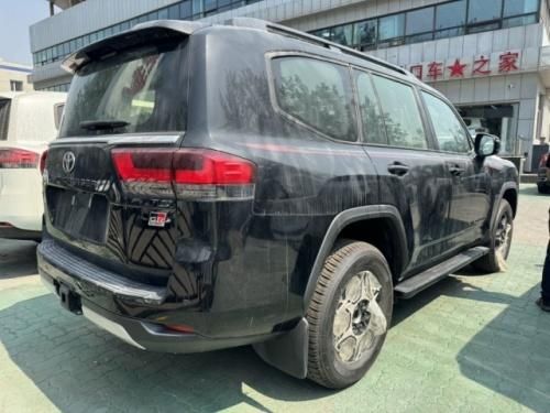 25新款丰田兰德酷路泽3300柴油3.3T震撼价 全系配置升级+金融低