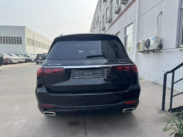 25款奔驰GLS580黑棕 桃木纹内饰 声学玻璃 多轮廓座椅 港口现车