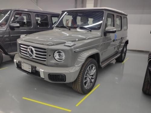 2025款奔驰G450d震撼报价160万起 3.0T柴油+48V轻混动力解析