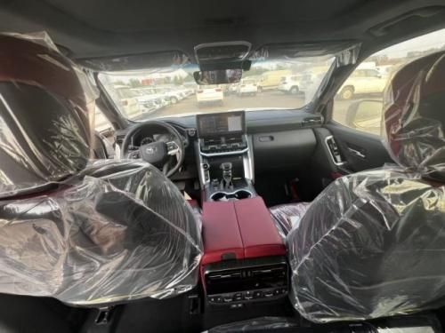 2025款酷路泽3500GR运动版3.5T价格100万起 黑红双拼色支持分期