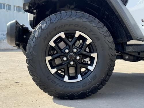 牧马人2.0T卢比肯两门版配置升级 5种限量色可选 分期首付15万