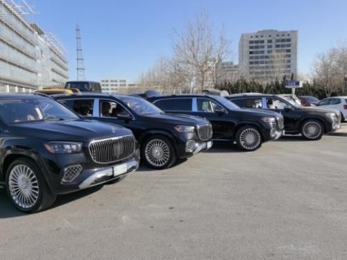 2025款奔驰GLS600顶配 魔毯悬挂+后排行政座椅 送5年保养分期灵活