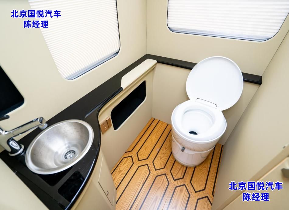 广州红旗国悦 6 座带床带卫生间多少钱