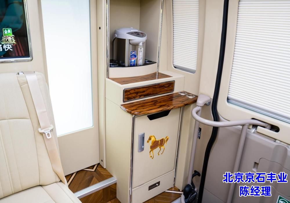 丰田考斯特石家庄落地多少钱