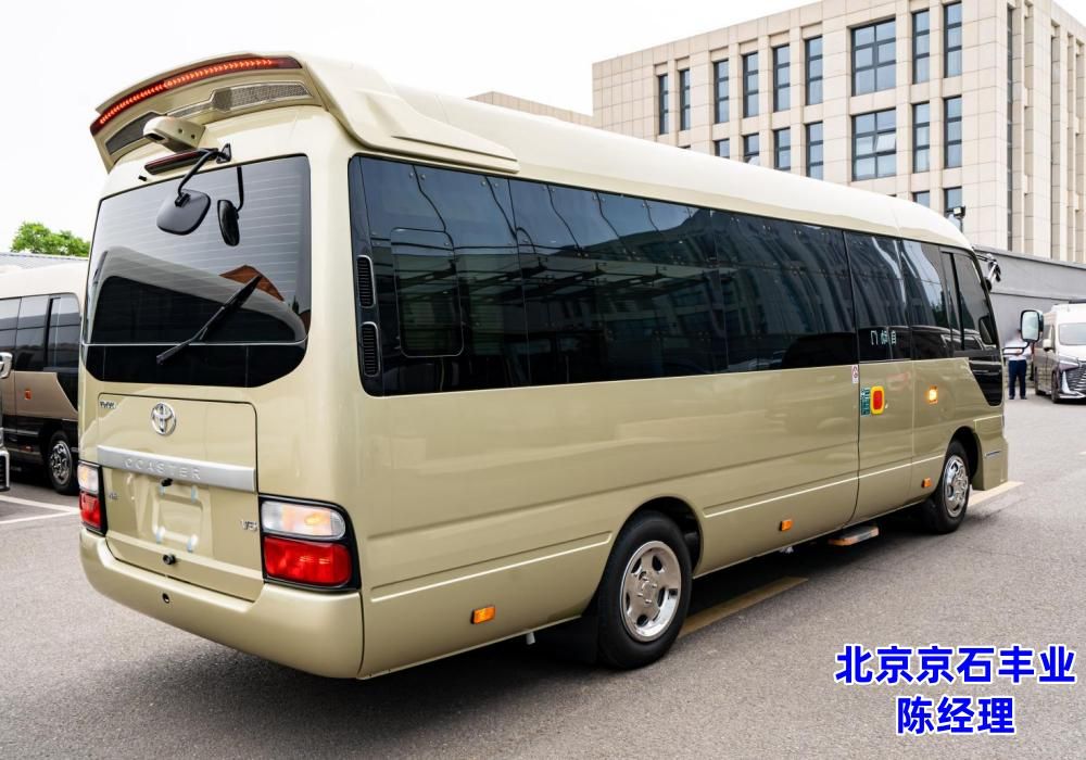 豐田考斯特7座房車版三亞落地多少錢
