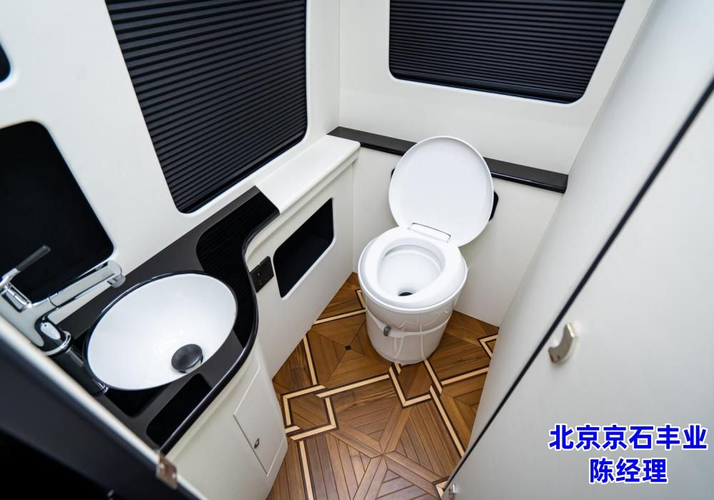 豐田考斯特7座房車版三亞落地多少錢