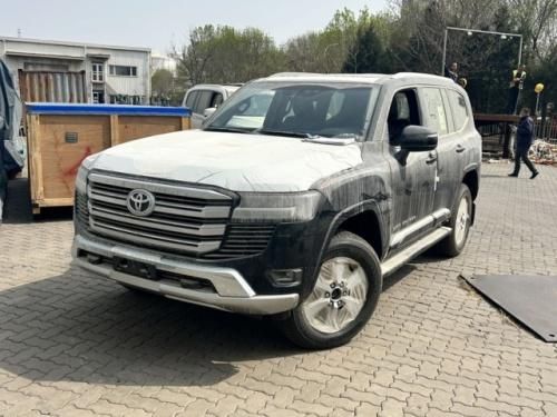 首付20万开走 中东版丰田酷路泽3.5TT价格70多万 参数 图片 配置