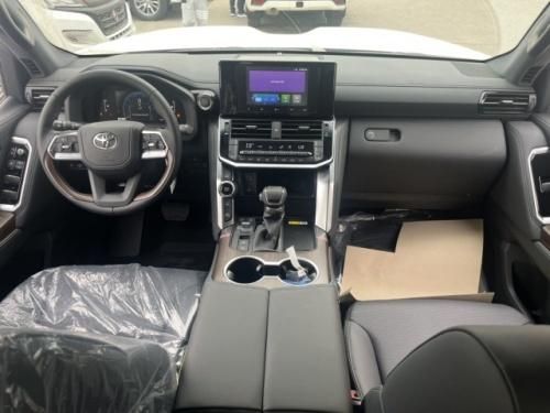 中东版酷路泽4000顶配落地价格 真皮座椅+双差速锁 分期0手续费