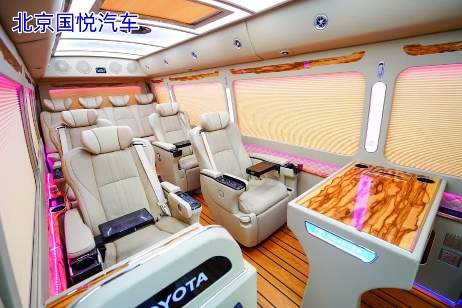 丰田考斯特12座厦门落地多少钱