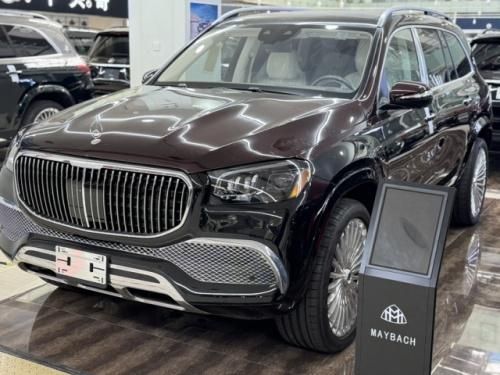 2025款迈巴赫GLS600双拼色现车直降20万 选装落地包牌价 魔术车身