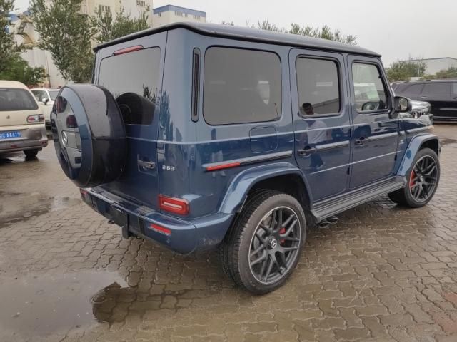 2025款奔驰加版G63海蓝色金属漆/黑米 首付30万开回家
