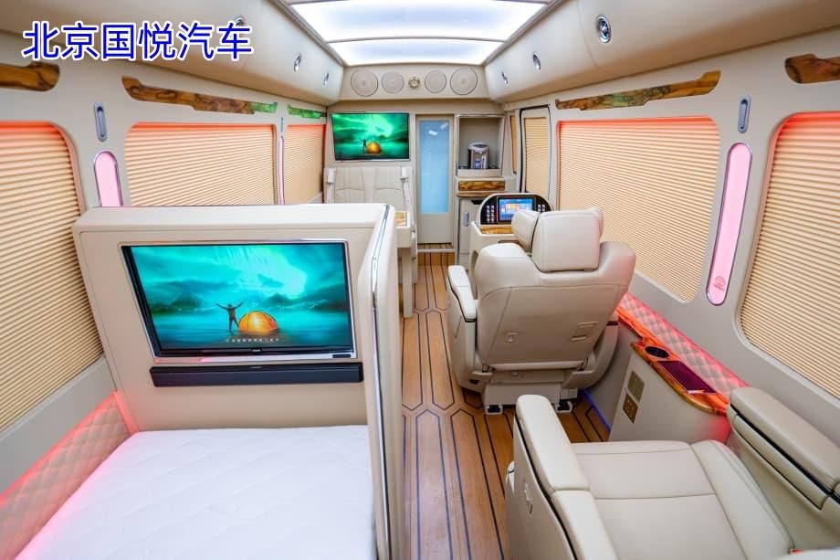 丰田考斯特7座房车版西双版纳落地多少钱