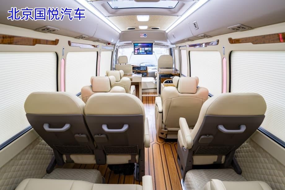 丰田考斯特15座晋城落地多少钱