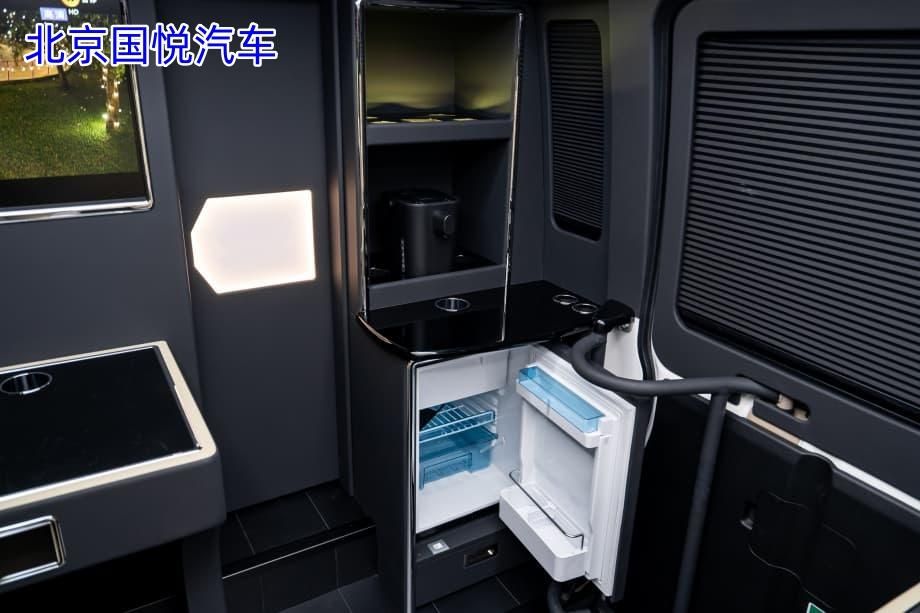 丰田考斯特10座大型商务车邢台落地多少钱