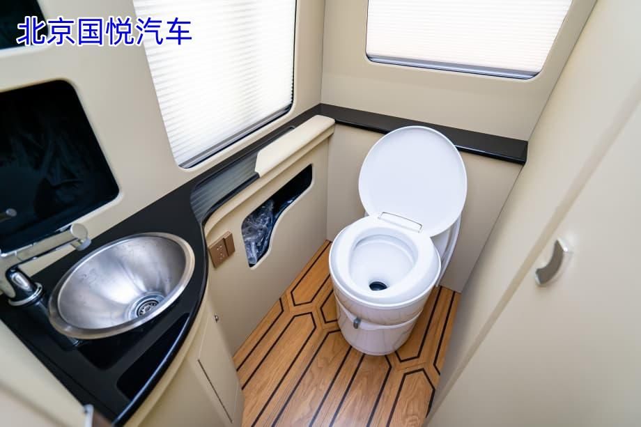 丰田考斯特10座商务旅居版吕梁落地多少钱