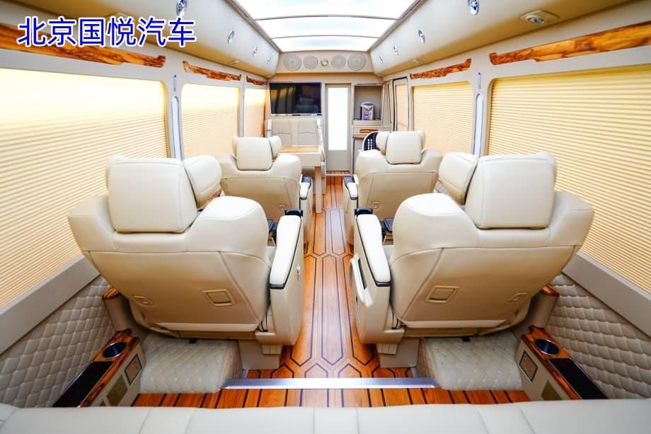 丰田考斯特12座延安落地多少钱