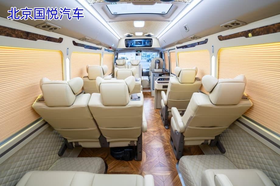 丰田考斯特17座合肥落地多少钱