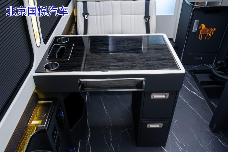 丰田考斯特10座徐州落地多少钱