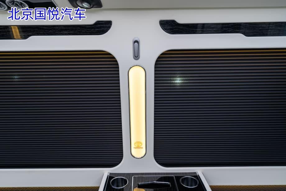 丰田考斯特10座徐州落地多少钱