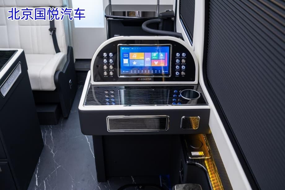 丰田考斯特10座徐州落地多少钱