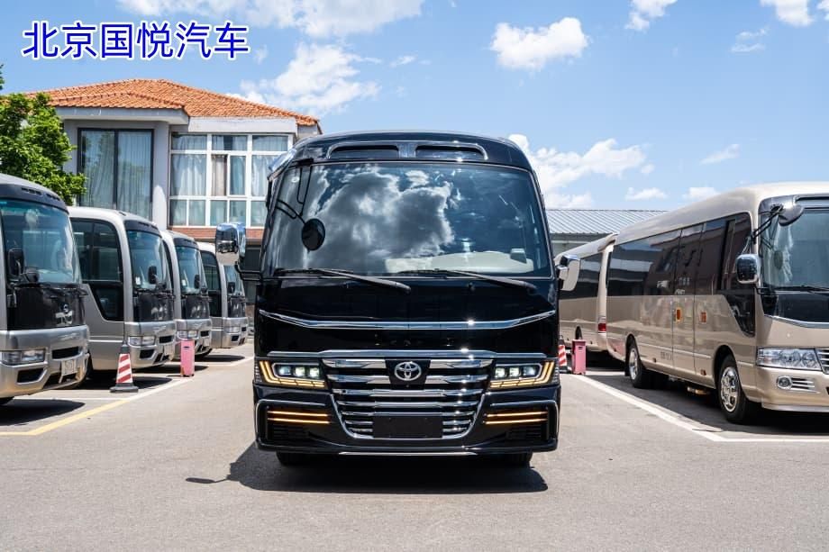 丰田考斯特12座重庆落地多少钱