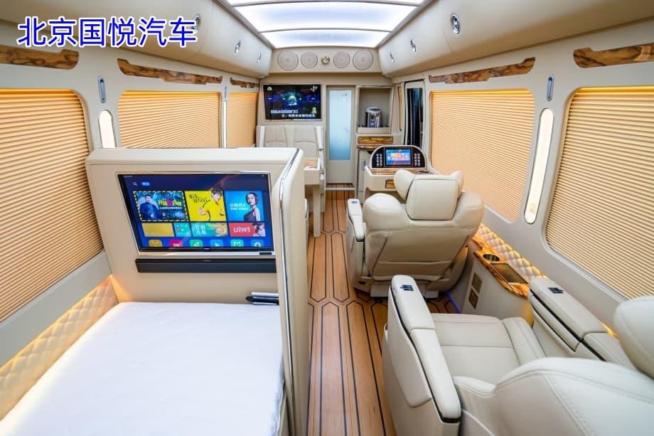 丰田考斯特7座房车版芜湖落地多少钱