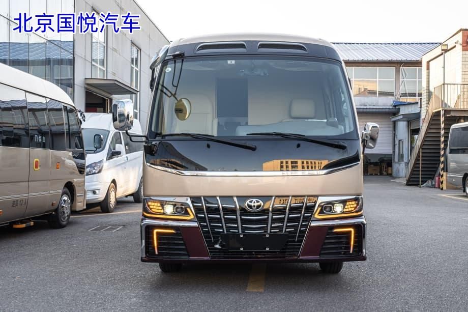 丰田考斯特11座自贡落地多少钱