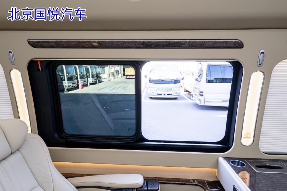 丰田考斯特11座自贡落地多少钱