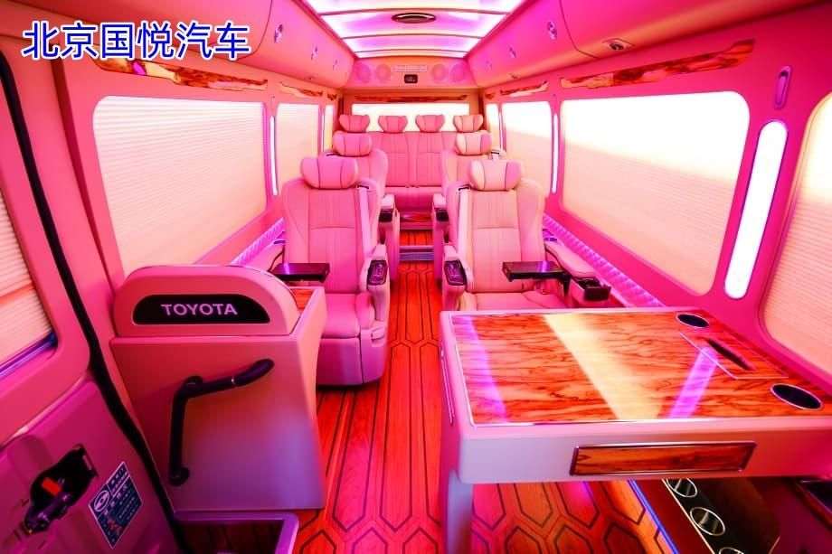 丰田考斯特12座重庆落地多少钱