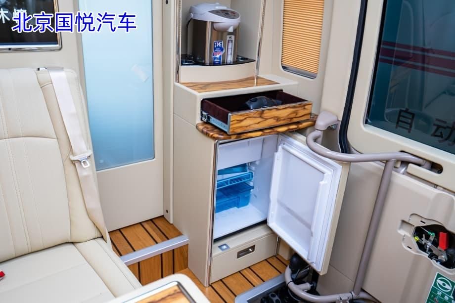 丰田考斯特7座房车版芜湖落地多少钱