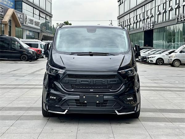 2.0T+9AT动力组合，福特黑武士巅峰版MPV性能与舒适双在线