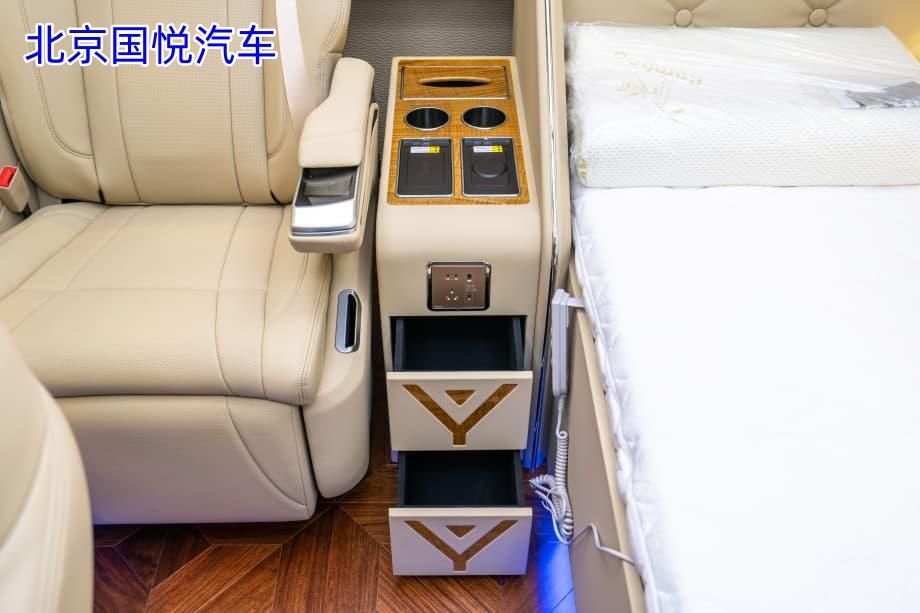 红旗国悦8座带床河南定制落地多少联系电话