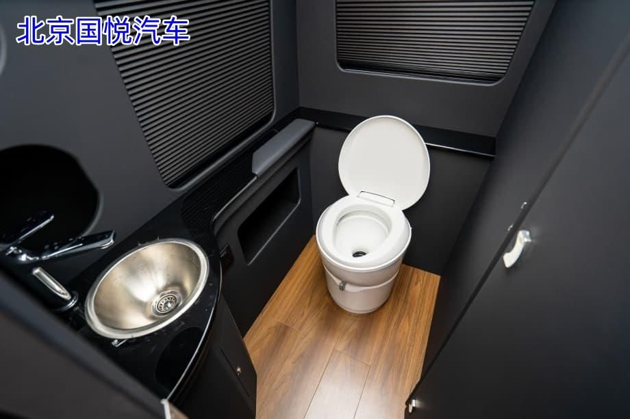 丰田考斯特10座海东落地多少钱