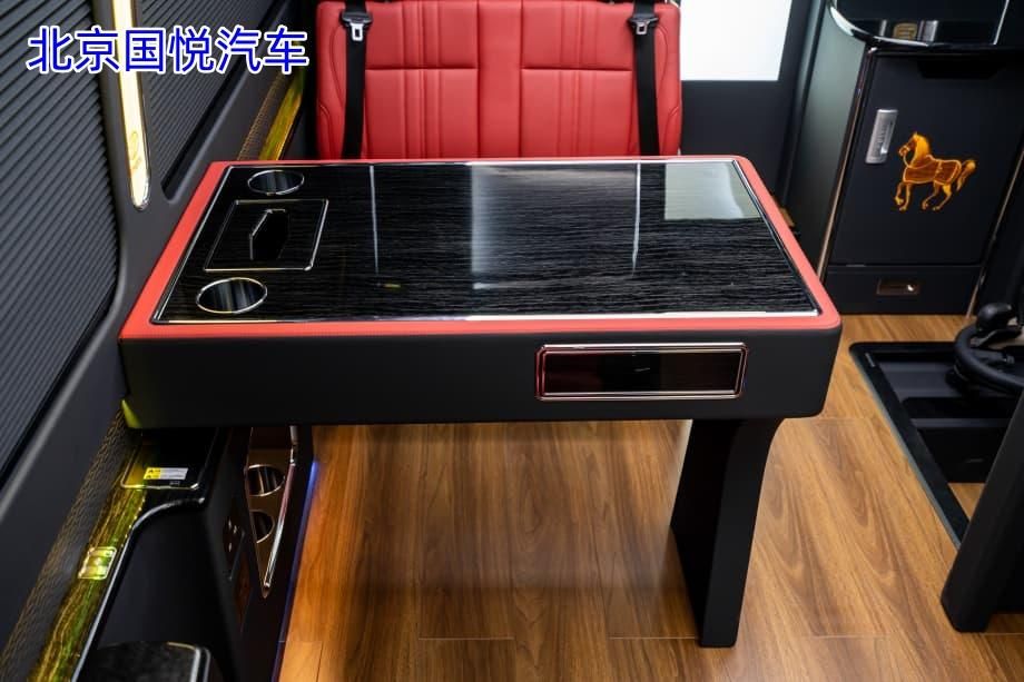 丰田考斯特10座海东落地多少钱