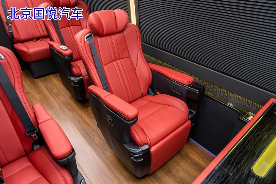 丰田考斯特10座海东落地多少钱