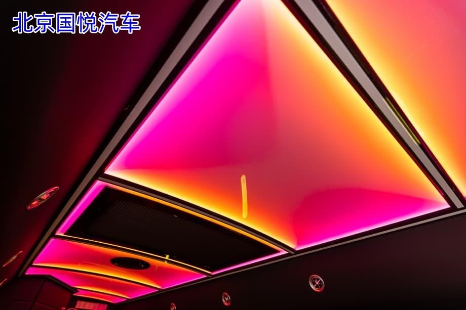 丰田考斯特10座海东落地多少钱