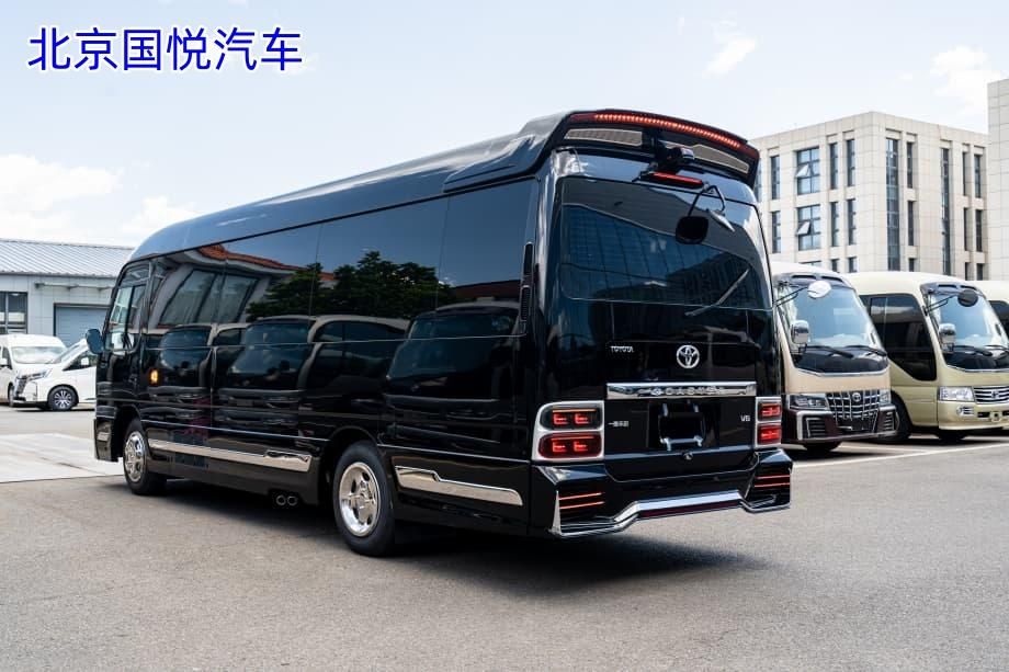 丰田考斯特10座海东落地多少钱