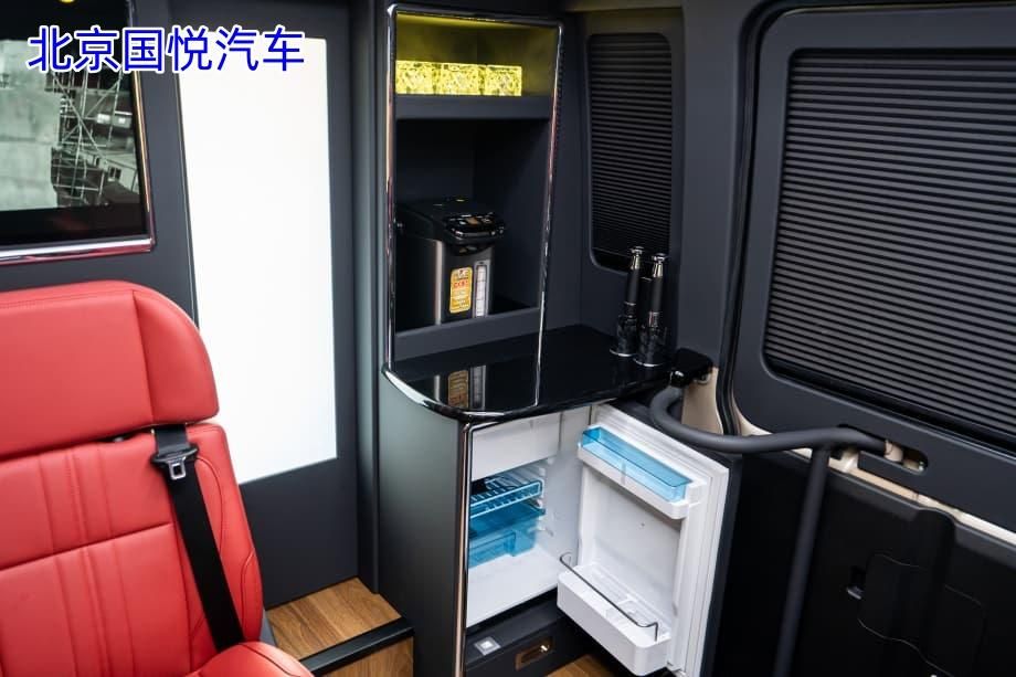 丰田考斯特10座海东落地多少钱