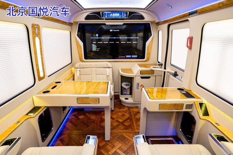 高端旅游出行就选红旗国悦12座！重庆现车优惠价格？