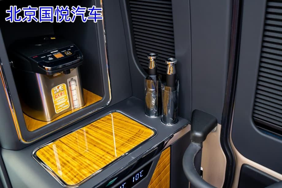 丰田考斯特12座商务车广东落地多少钱