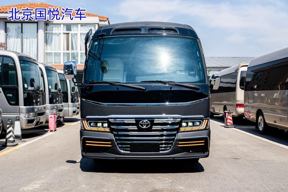 丰田考斯特10座汕头落地多少钱