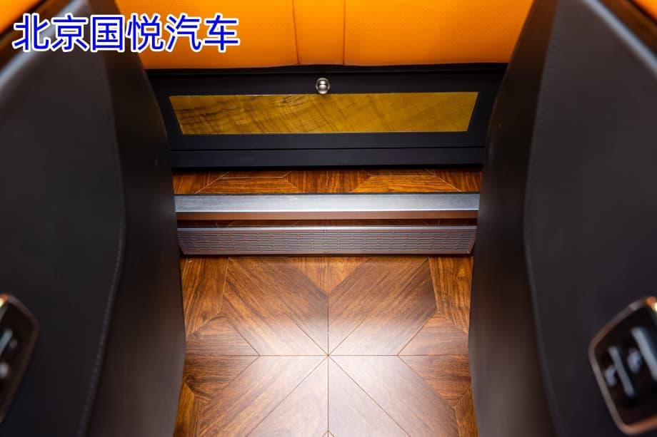 丰田考斯特12座商务车广东落地多少钱