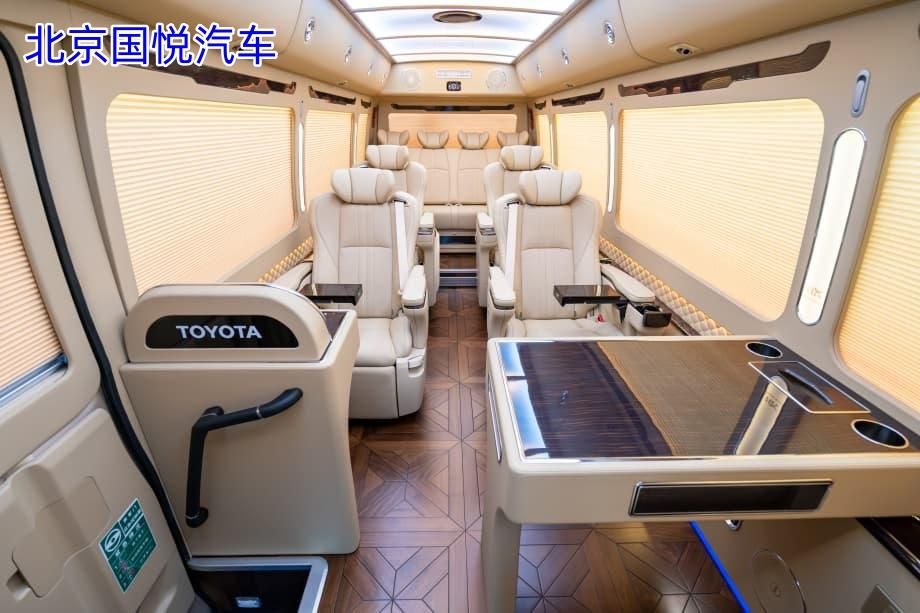 丰田考斯特12座常熟落地价多少钱