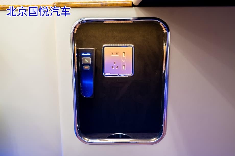 红旗国悦12座排场与舒适皆可得！南宁全隔断现车报价多少