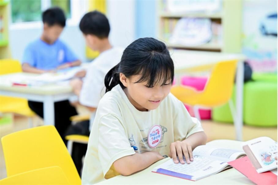 一座桥一本书，通往山的那边